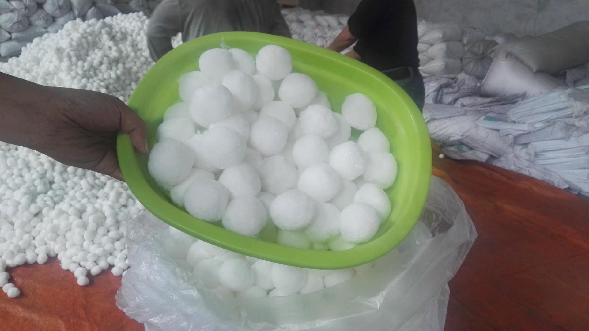 ʳƷӹS<a href='http://www.xinrenwen.cn/jsll/4.html' target='_blank'><u>wSVa(chn)S</u></a>